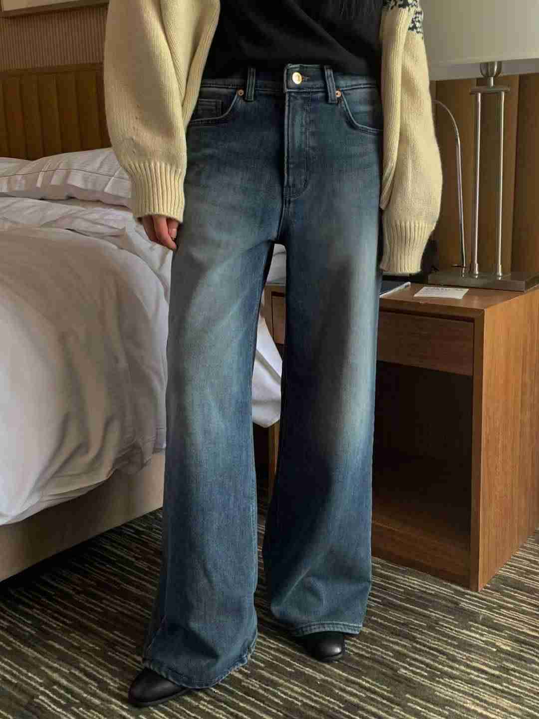 PI2東大門㊣實拍女裝新品真品熱賣推薦職業人氣25秋冬牛仔褲加絨Pi2牛仔褲