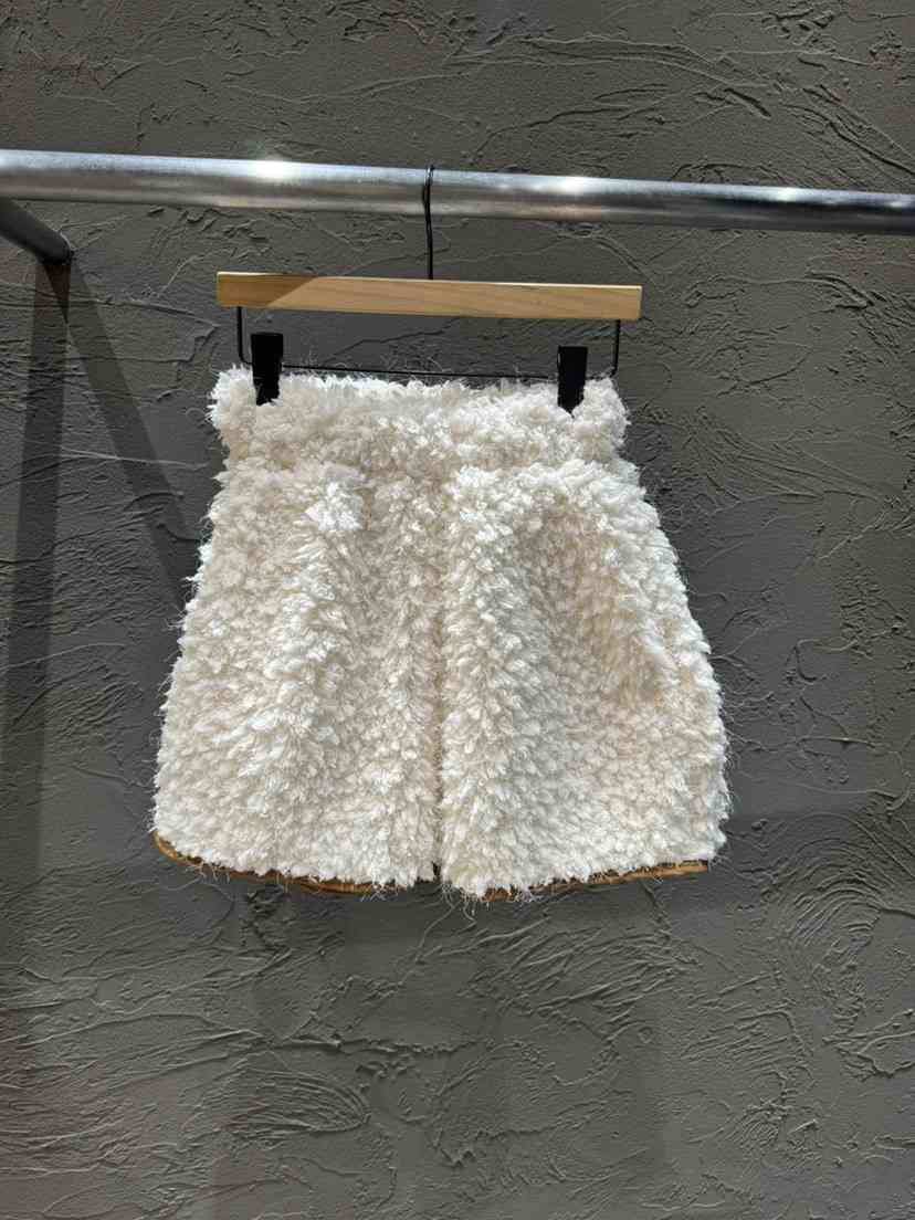 BLACK RIBBON-A韓國直郵㊣女士新款時尚推薦熱賣25秋冬短褲BLACK RIBBON-A短褲