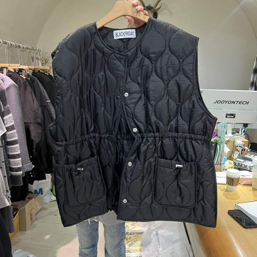 BLACKFRIDAY韓國直郵㊣女士新款時尚推薦人氣休閑馬甲不含配飾BLACK FRIDAY馬甲