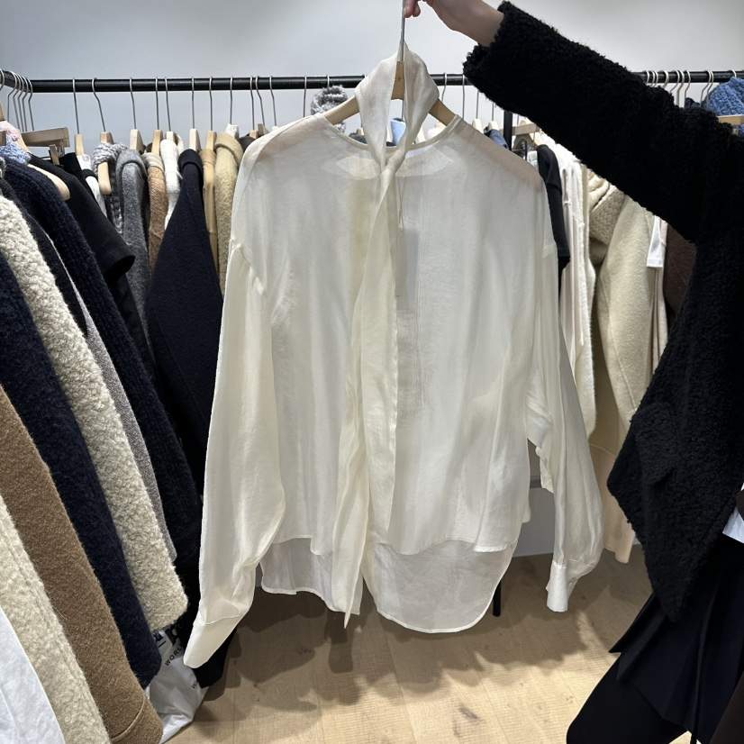 OVERTAKE東大門㊣直郵女士新款職業真品熱賣襯衫蕾絲衫含脖帶OVERTAKE襯衫/蕾絲衫