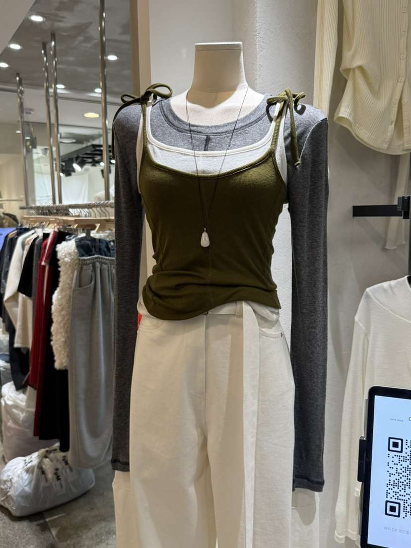 OVER NEAR東大門㊣直郵女裝新款推薦25秋冬熱賣真品長袖T恤OVER NEAR長袖T恤