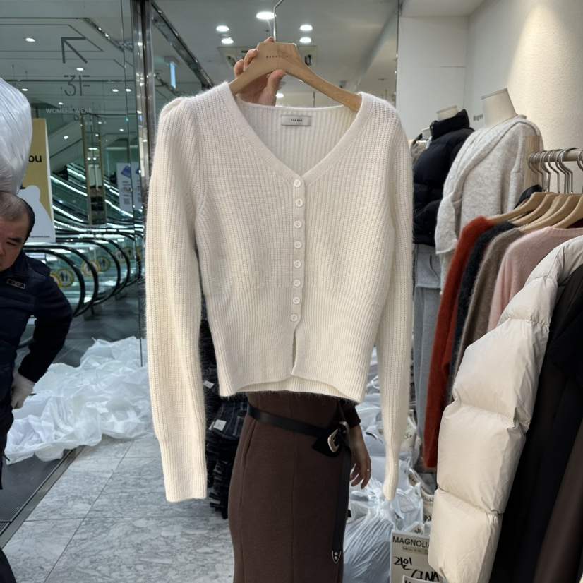 MAGNOLIA36-L韓國代購㊣女裝新款真品熱賣職業針織衫安哥拉MAGNOLIA36-L針織衫