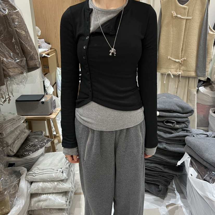 HOWFF韓國代購㊣女士新品25秋冬時尚長袖T恤不含內搭開衫紐扣HOWFF長袖T恤