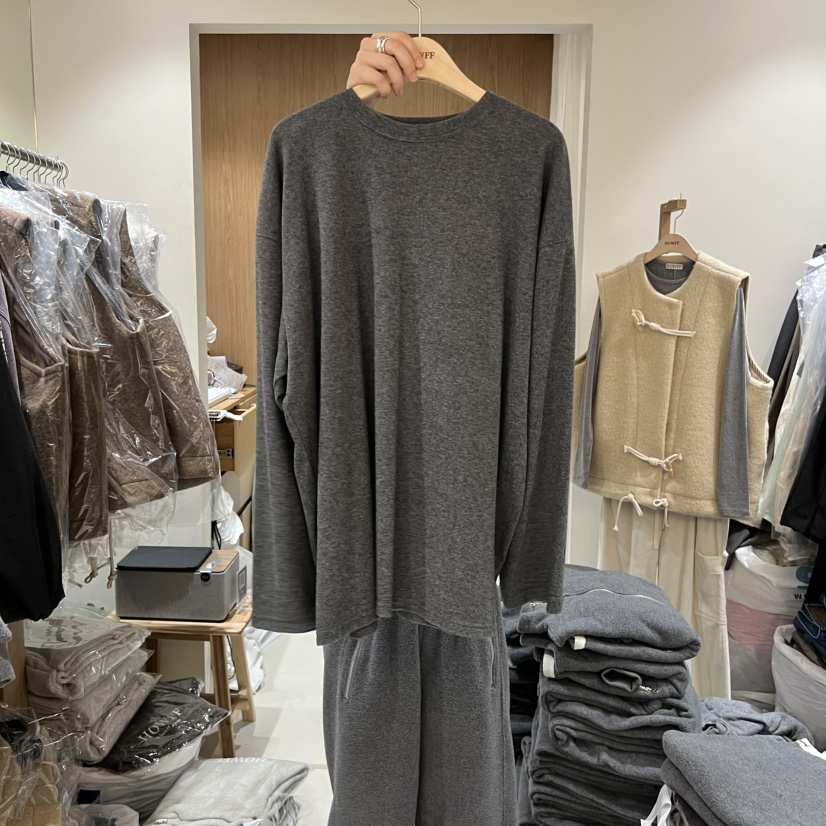 HOWFF東大門㊣直郵女裝新款人氣職業熱賣休閑25秋冬長袖T恤HOWFF長袖T恤