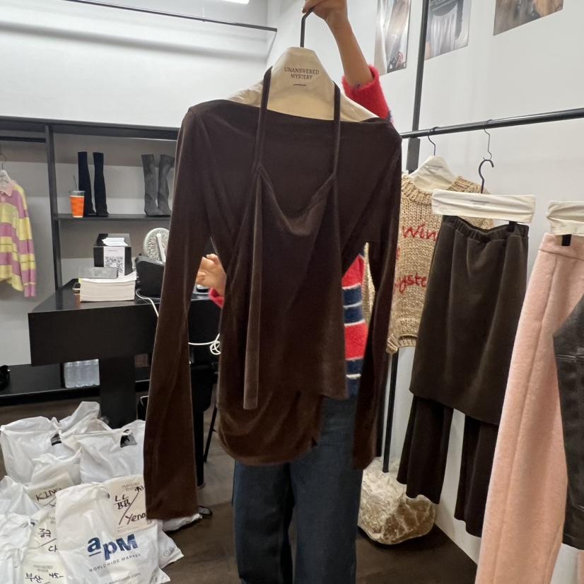 UNANSWERED-MYSTERY韓國代購㊣女裝新品推薦熱賣套裝天鵝絨UNANSWERED-MYSTERY套裝