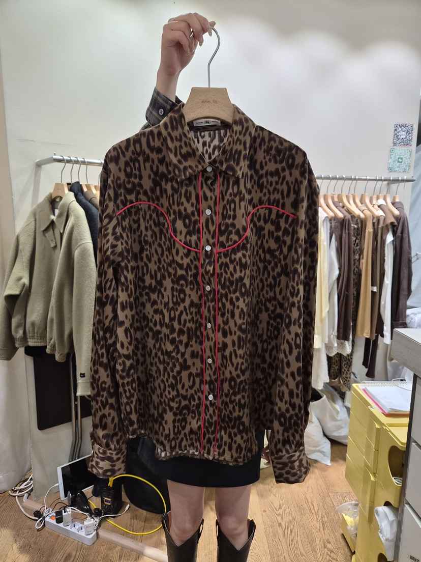 AUVERFIT韓國直郵㊣女士新款真品人氣職業25秋冬襯衫蕾絲衫AUVERFIT襯衫/蕾絲衫