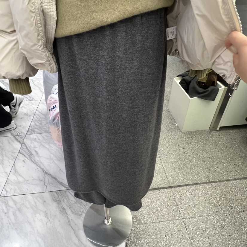 VELVET UNDERGROUND東大門㊣實拍女士新品職業人氣25秋冬裙褲VELVET UNDERGROUND裙褲