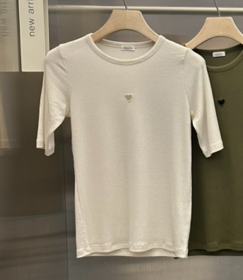 VELVET UNDERGROUND韓國代購㊣女士新款熱賣時尚25秋冬T恤VELVET UNDERGROUNDT恤