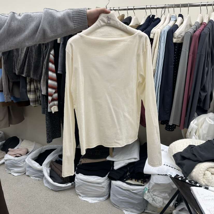 AMOEBA韓國代購㊣女士新品休閑25秋冬推薦熱賣職業時尚長袖T恤AMOEBA長袖T恤