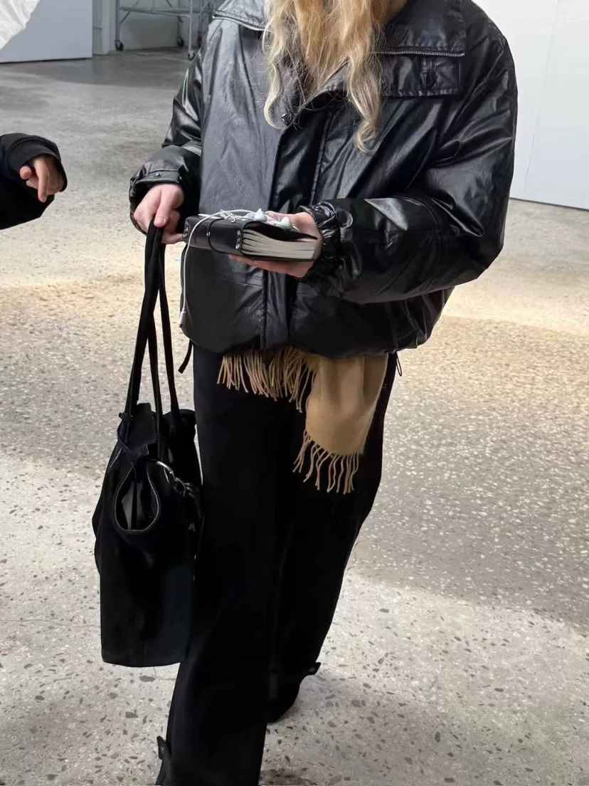 LONDON FLAT韓國直郵㊣女裝新款時尚推薦短款羽絨服毛皮填充LONDON FLAT短款羽絨服