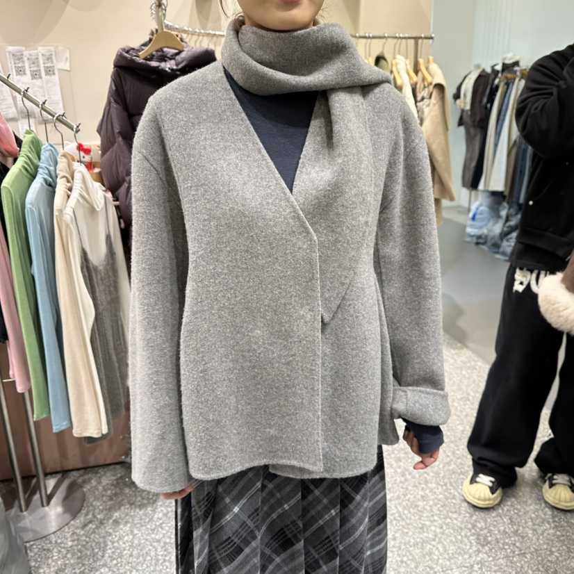 SOF韓國直郵㊣女士新品職業休閑真品25秋冬熱賣套裝兩件套圍巾SOF套裝