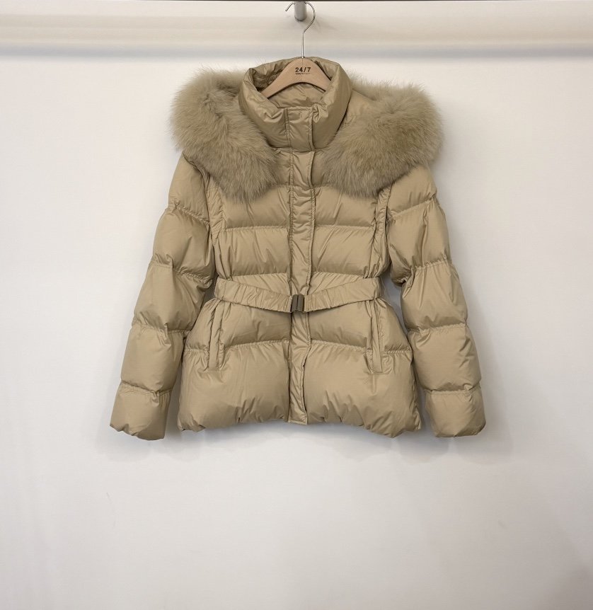 TWENTY FOUR SEVEN24-7韓國代購㊣女裝新品職業短款羽絨服可拆卸含腰帶狐貍絨TEWNTY FOUR SEVEN24-7短款羽絨服