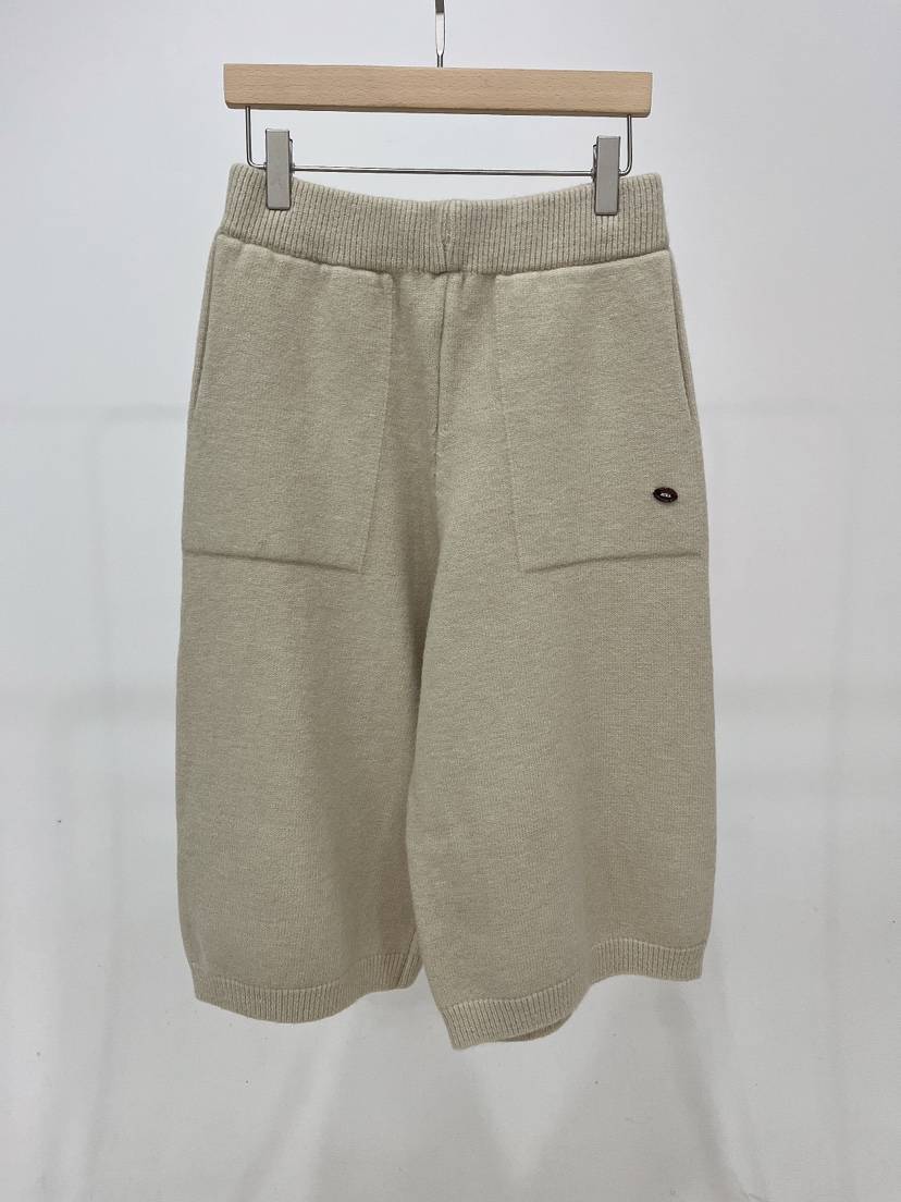 AURA韓國代購㊣女裝新品25秋冬真品休閑時尚職業推薦人氣短褲Au ra短褲