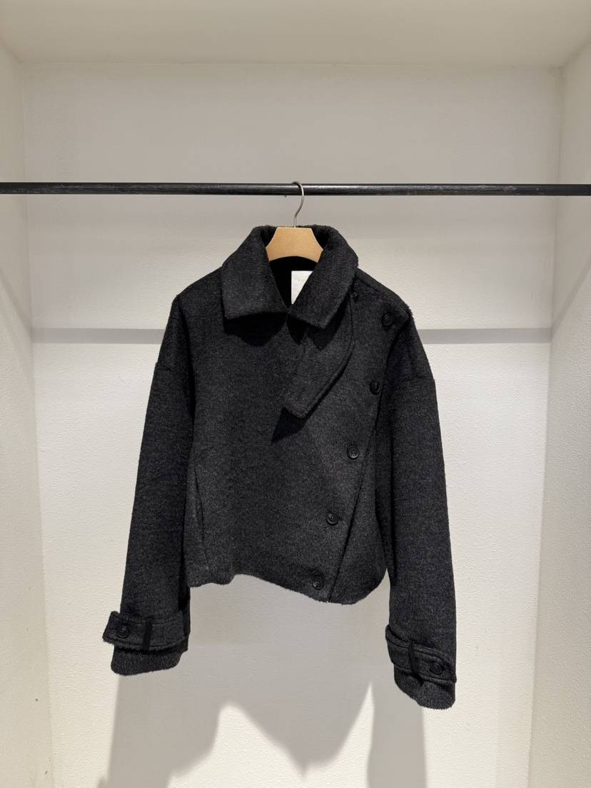 IR BIEN/BIENBIEN韓國代購㊣女裝新品時尚職業熱賣短款大衣IR BIEN/BIENBIEN短款大衣