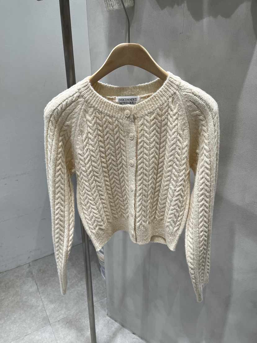 EVERCOMMERCE METICULOUSLY DESIGNED東大門㊣直郵女裝新品職業針織衫EVERCOMMERCE針織衫