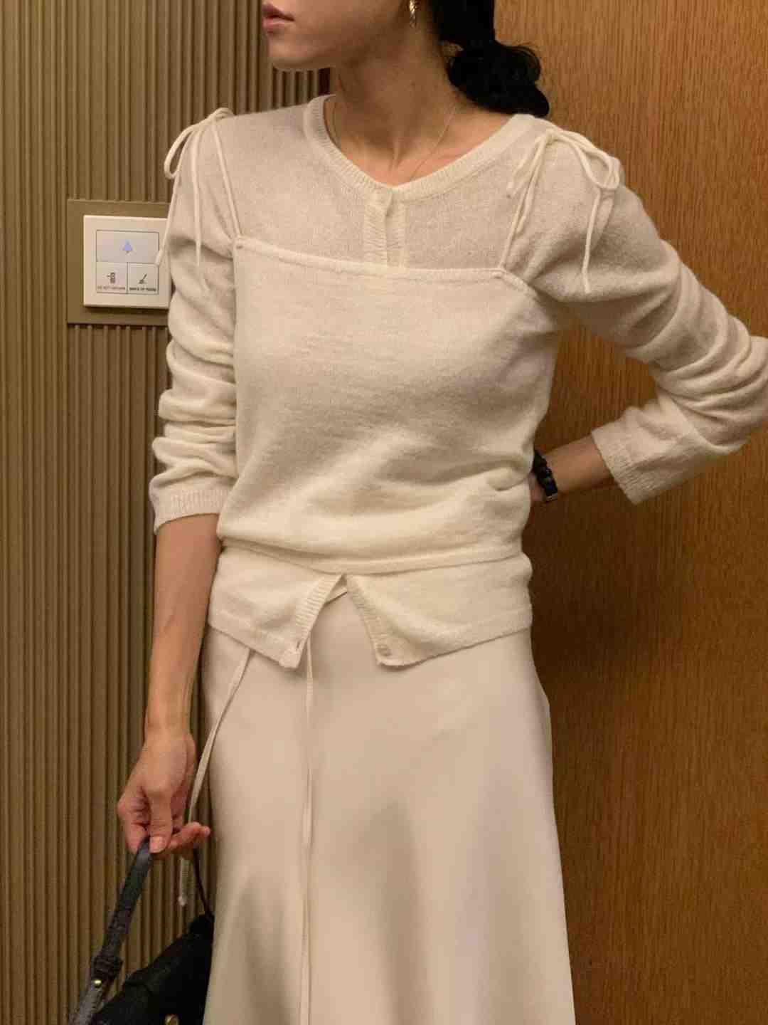 IVORY東大門㊣代購女裝新款熱賣職業推薦真品針織衫不含吊帶IVORY針織衫