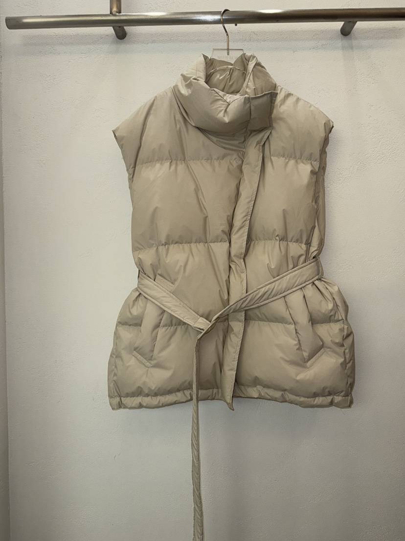 MOST OF ALL U東大門㊣實拍女裝新款25秋冬馬甲含腰帶填充鴨絨MOST OF ALL U馬甲