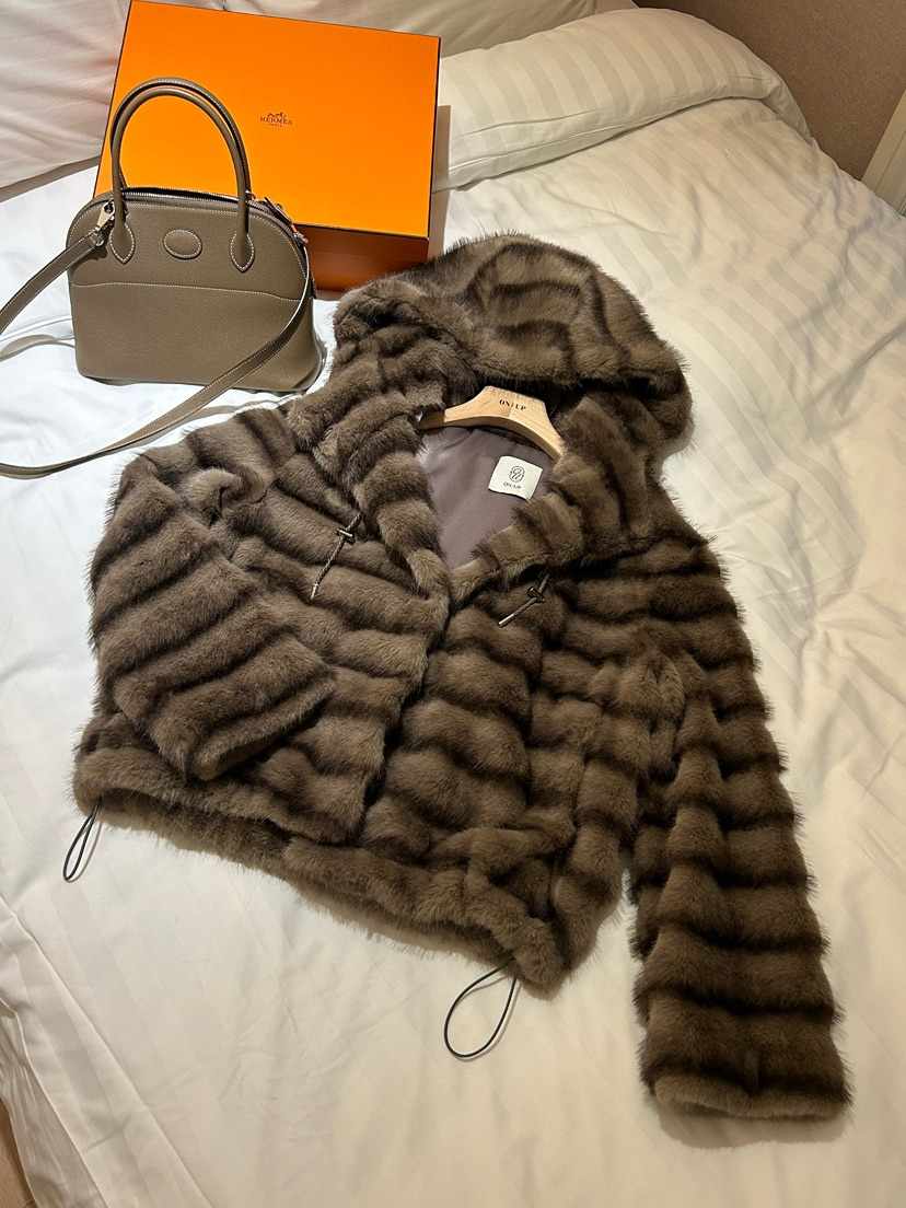 LAVIEU東大門㊣代購女裝新款時尚職業真品25秋冬短款大衣毛絨LAVIEU短款大衣