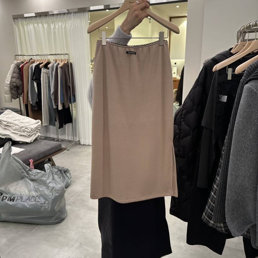 URBANSTORY/REMAKING東大門㊣直郵女士新款25秋冬職業長裙Remaking/URBANSTORY長裙