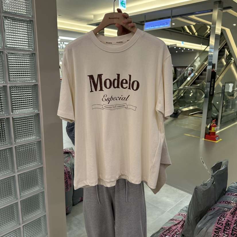 URBANSTORY/REMAKING東大門㊣代購女裝新品真品人氣25秋冬T恤Remaking/URBANSTORYT恤