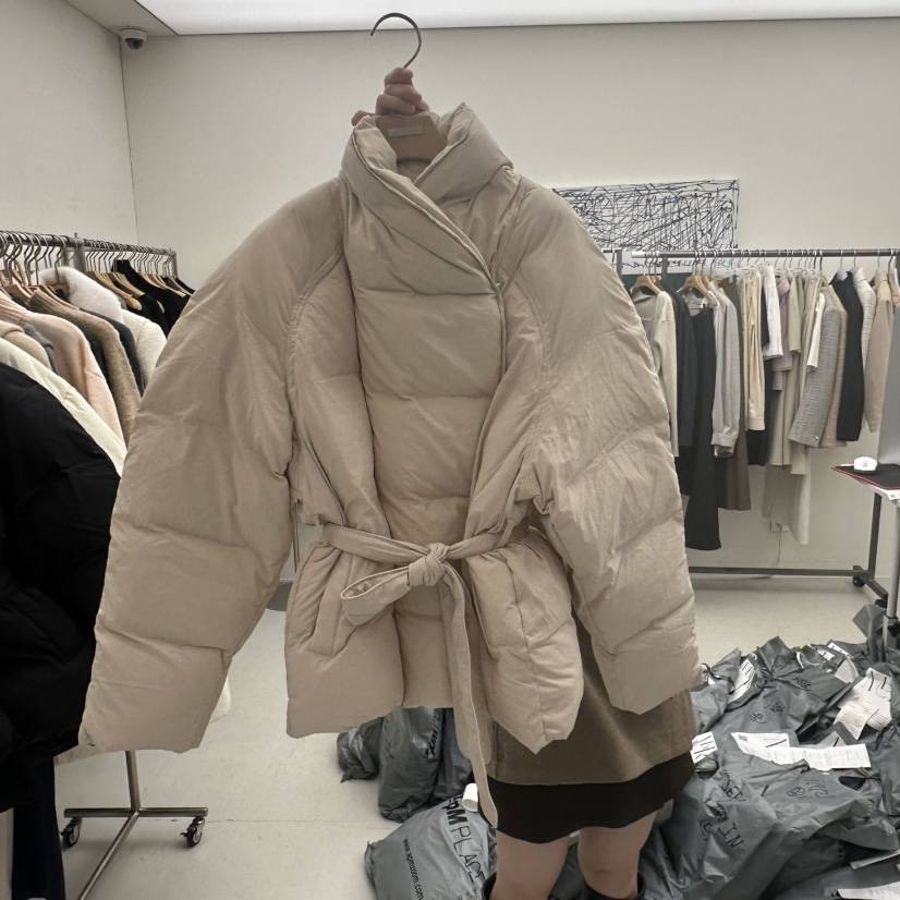 MER東大門㊣代購女士新款時尚人氣25秋冬真品短款羽絨服含腰帶MER/ANGELO BIANCO短款羽絨服