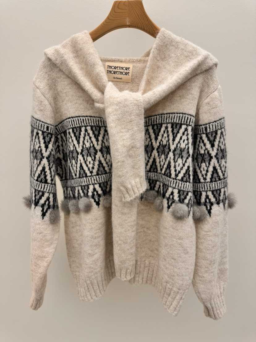THORE東大門㊣直郵女裝新款時尚熱賣毛衣含圍巾保暖套裝貂皮THORE毛衣
