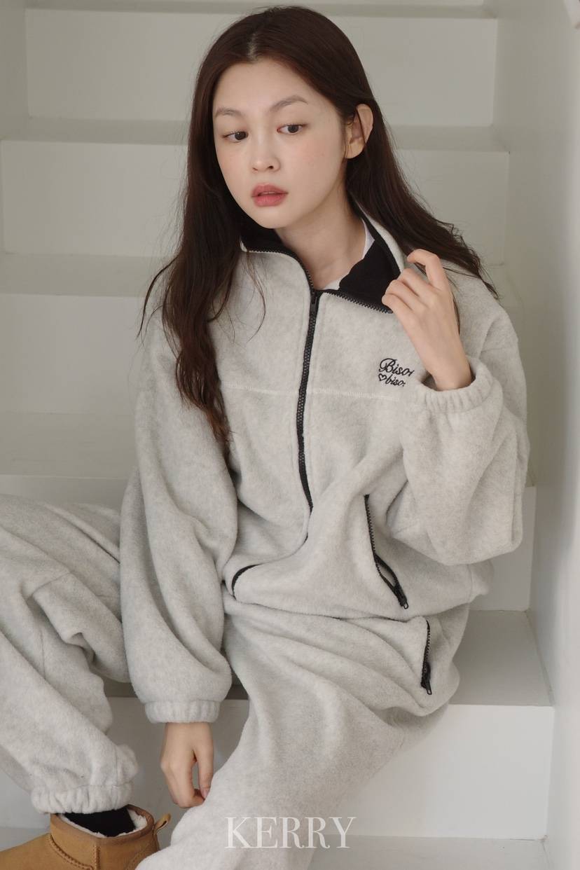 KERRY東大門㊣代購女士新款時尚人氣職業熱賣休閑推薦衛衣拉鏈KERRY衛衣