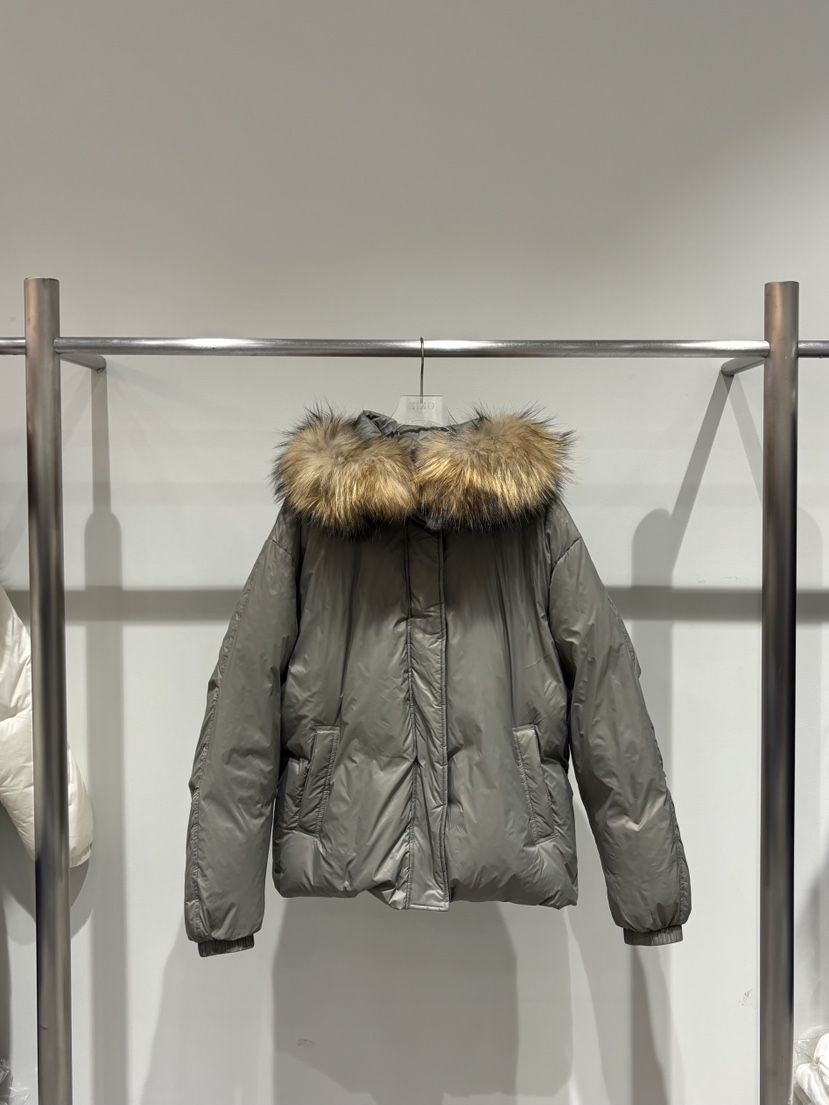 OKIE韓國直郵㊣女裝新品職業時尚休閑25秋冬短款羽絨服填充鵝絨OKIE短款羽絨服