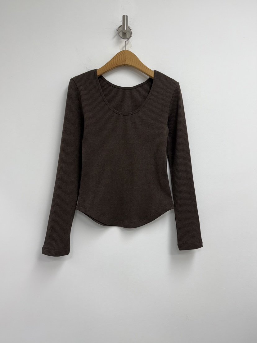 YIKHO STYLE東大門㊣直郵女裝新款推薦熱賣休閑真品長袖T恤YIKHO STYLE長袖T恤