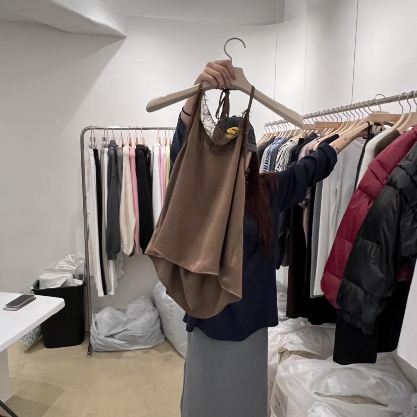 MUNSELL東大門㊣實拍女士新品25秋冬熱賣真品時尚推薦吊帶背心MUNSELL吊帶/背心