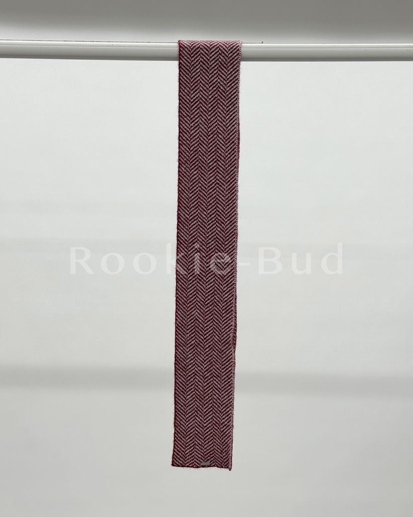 ROOKIE BUD東大門㊣實拍女士新品熱賣真品人氣圍巾披肩人字紋ROOKIE BUD-L圍巾/披肩