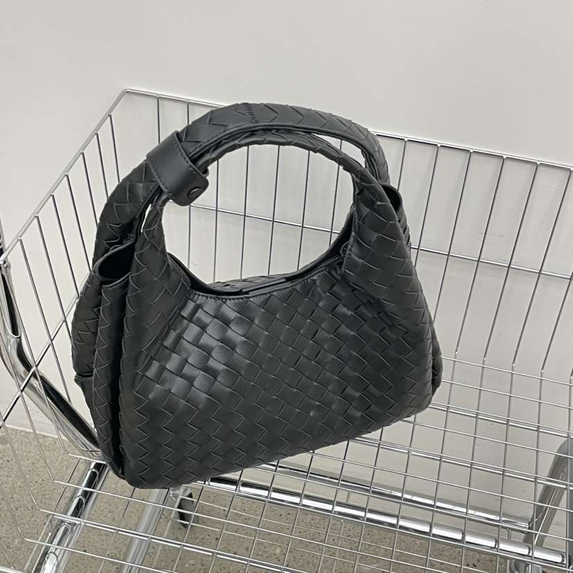 J PLACE韓國代購㊣女裝新款人氣25秋冬熱賣休閑手拿包腋下包J PLACE手拿包/腋下包