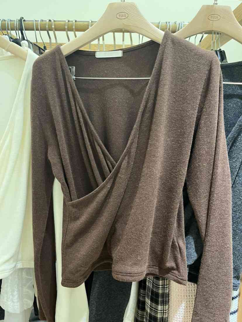 TIZZI韓國直郵㊣女裝新款休閑25秋冬職業熱賣推薦時尚長袖T恤TIZZI長袖T恤