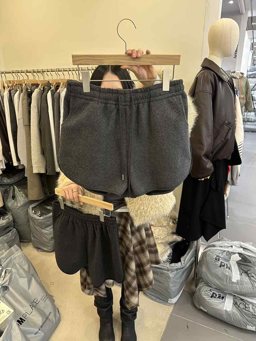 MONDAYMORING韓國代購㊣女士新款推薦時尚25秋冬休閑職業短褲MONDAYMORING短褲