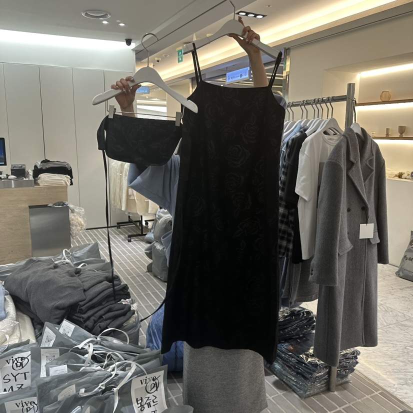 VIVE韓國直郵㊣女裝新款推薦人氣25秋冬時尚熱賣連衣裙麂皮VIVE連衣裙