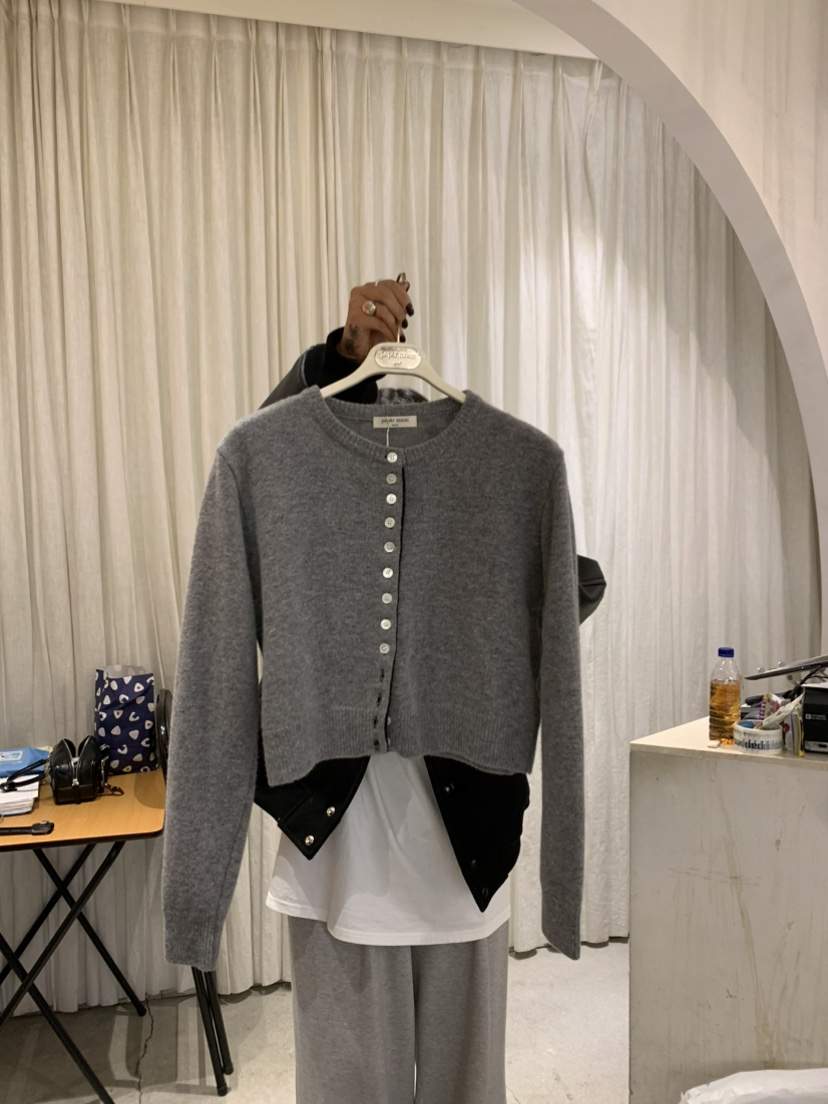 PAPERMOON韓國代購㊣女士新款休閑職業真品時尚針織衫羊絨短款paper moon針織衫