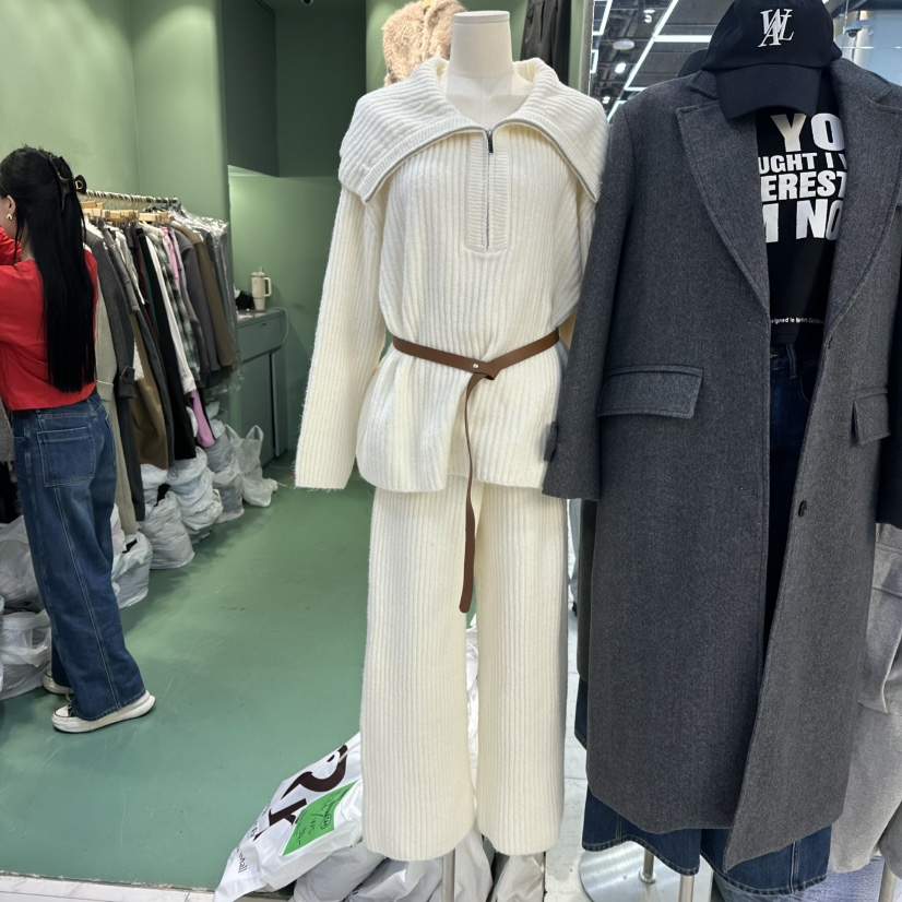 ROMANTIC NEWYORK韓國代購㊣女裝新款25秋冬人氣套裝不含腰帶ROMANTIC NEWYORK套裝