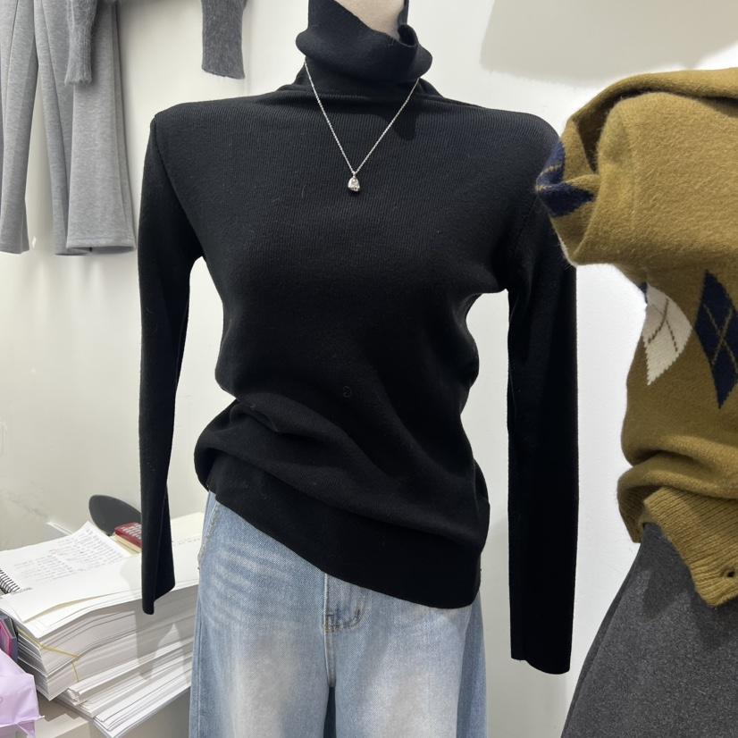 BY BOMI東大門㊣直郵女裝新款25秋冬時尚職業長袖T恤不含項鏈BY BOMI長袖T恤