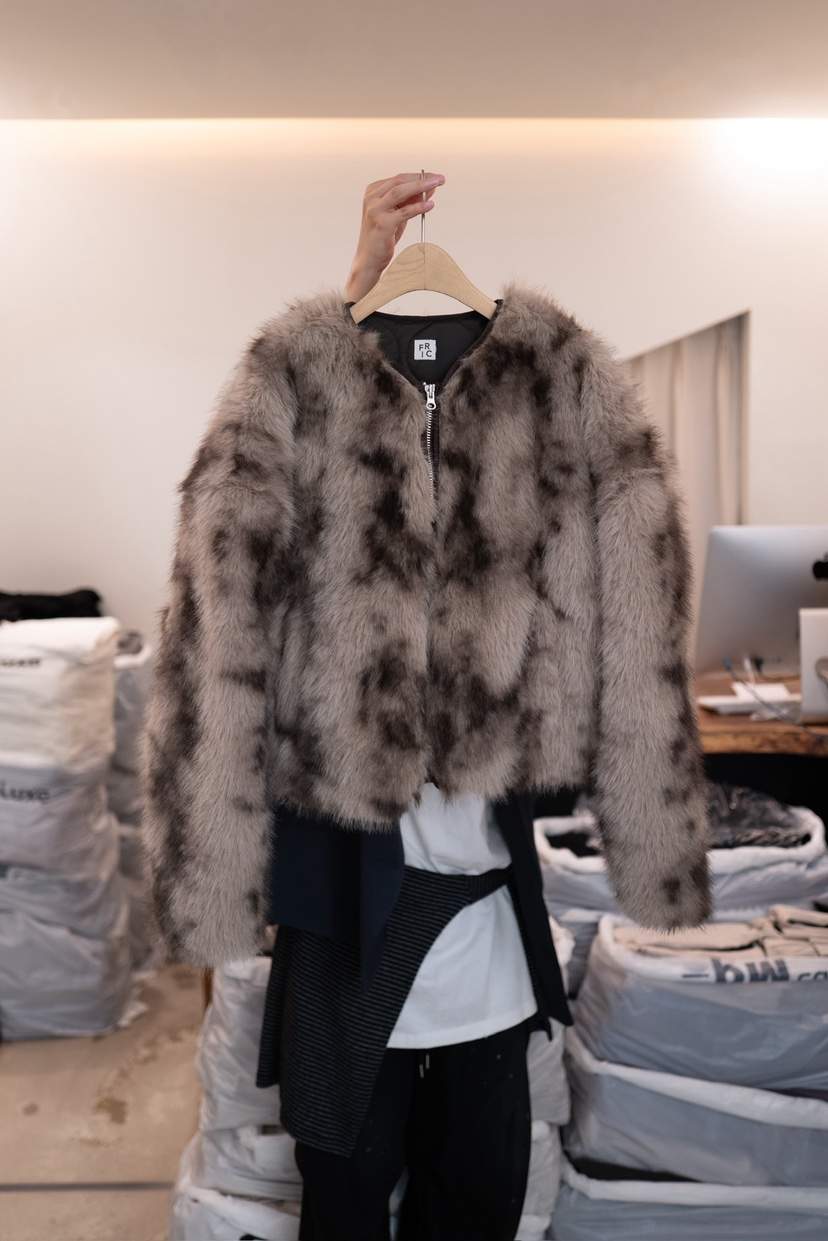 FRIC東大門㊣實拍女士新品職業時尚休閑人氣熱賣25秋冬短款大衣FRIC短款大衣