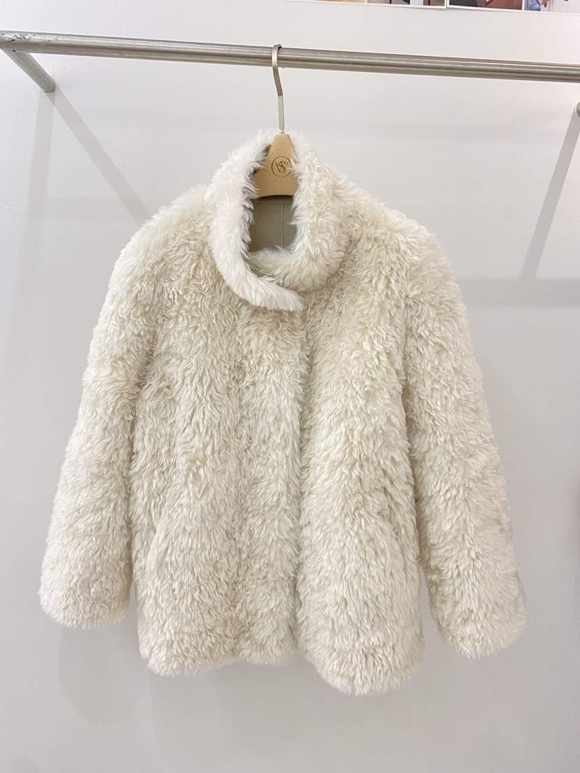 WEAUE SELVAGE韓國代購㊣女士新品熱賣職業時尚短款大衣毛皮WEAUE SELVAGE短款大衣