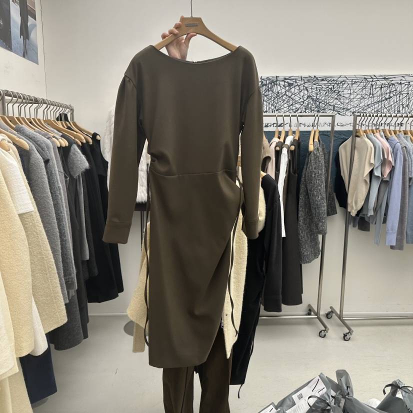 MER韓國直郵㊣女裝新品時尚人氣休閑推薦熱賣職業25秋冬連衣裙MER/ANGELO BIANCO連衣裙