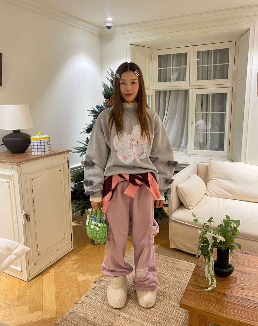 BOUTIQUE-L韓國代購㊣女士新款時尚推薦熱賣職業人氣25秋冬衛衣BOUTIQUE-L衛衣