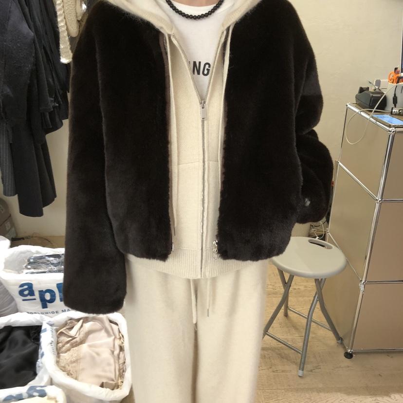 W AND J東大門㊣實拍女士新品25秋冬休閑熱賣推薦夾克貂皮W AND J夾克