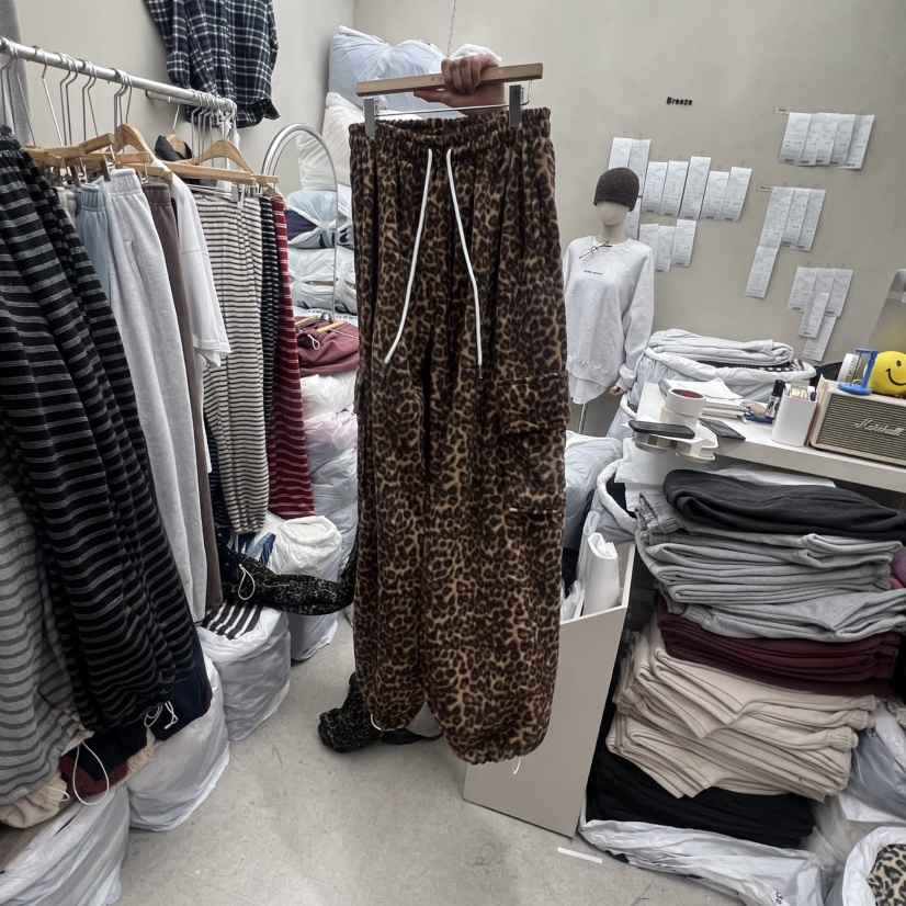 BREEZE東大門㊣實拍女裝新品25秋冬職業推薦休閑休閑褲連帽衫BREEZE休閑褲