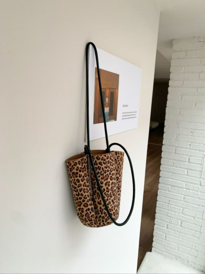 TROUVAILLE東大門㊣代購女士新款職業25秋冬單肩斜跨包麂皮TROUVAILLE單肩/斜跨包