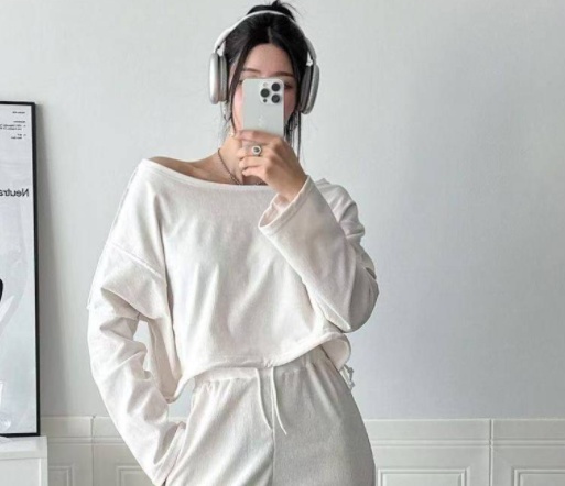 LAURENT東大門㊣直郵女士新品時尚推薦熱賣休閑25秋冬長袖T恤LAURENT長袖T恤