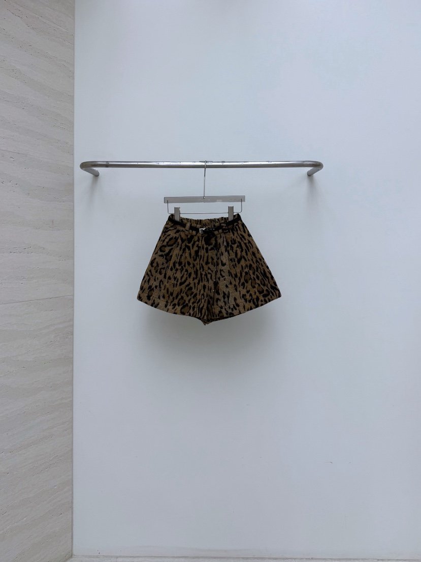 AB東大門㊣直郵女士新款25秋冬熱賣時尚短褲含腰帶羊毛套裝AB短褲