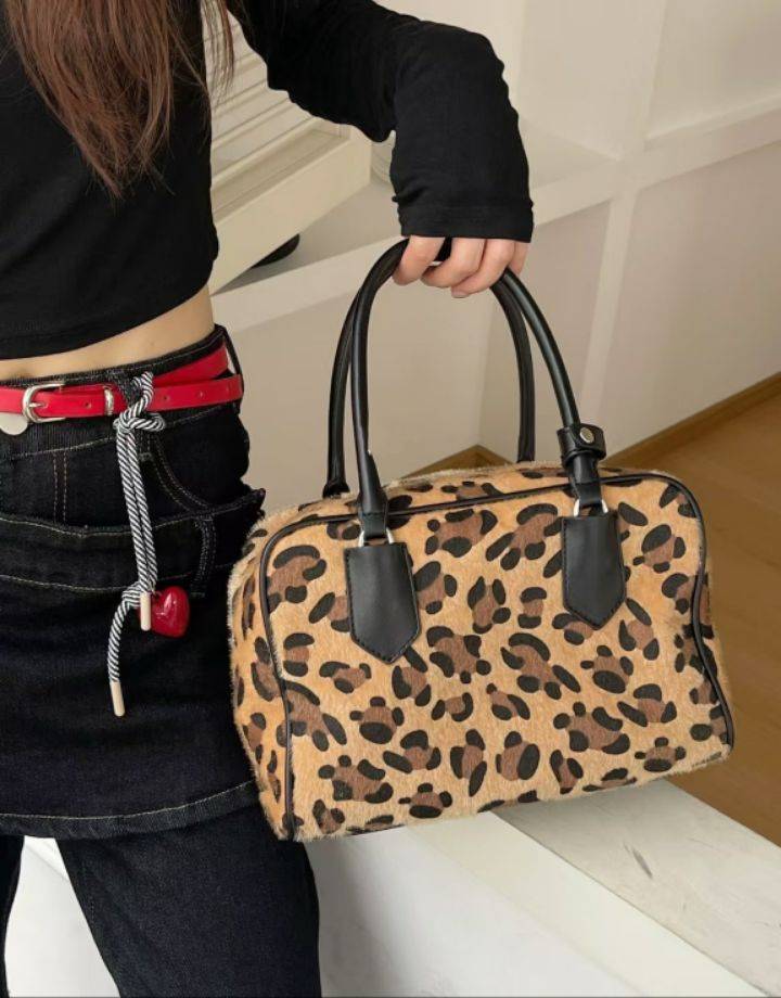 TROUVAILLE東大門㊣代購女裝新款25秋冬職業推薦手拿包腋下包TROUVAILLE手拿包/腋下包