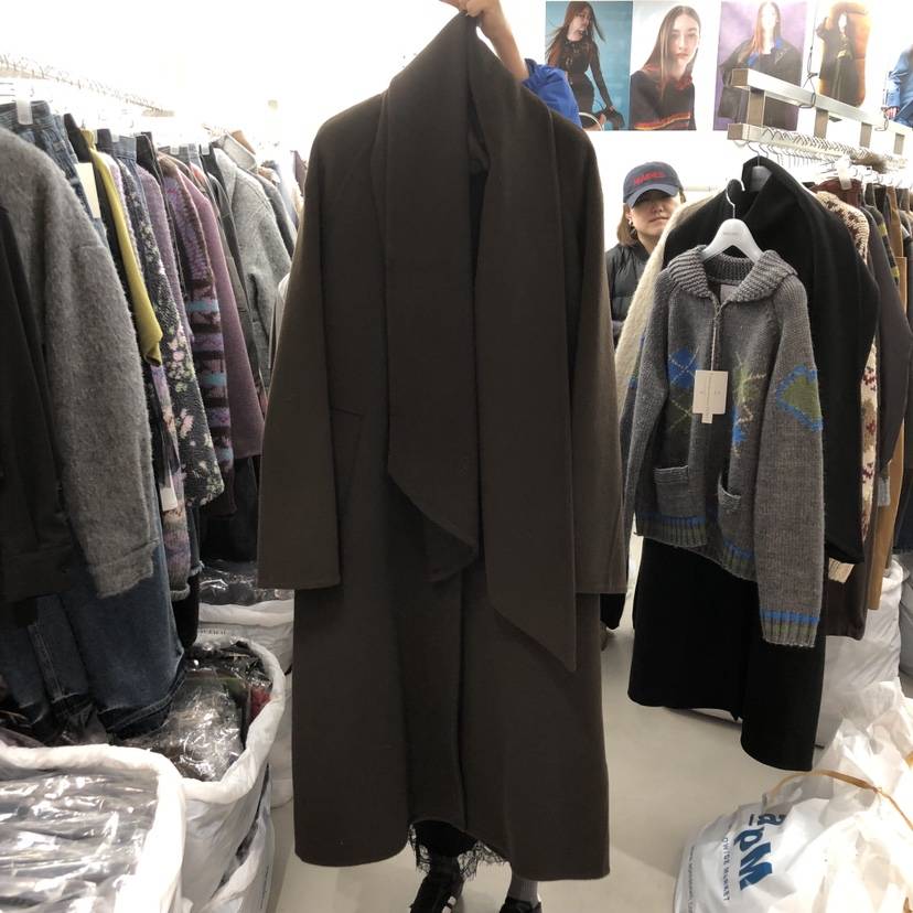 SOLD OUT東大門㊣直郵女裝新款人氣熱賣中長款大衣含圍巾手工SOLD OUT中長款大衣