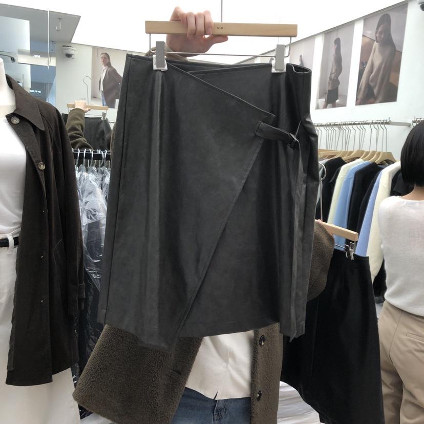 MOI-A韓國直郵㊣女士新款時尚推薦職業人氣半身裙中短裙皮革MOI-A半身裙/中短裙